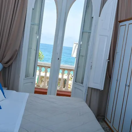 Bed & Breakfast Raineri 4*