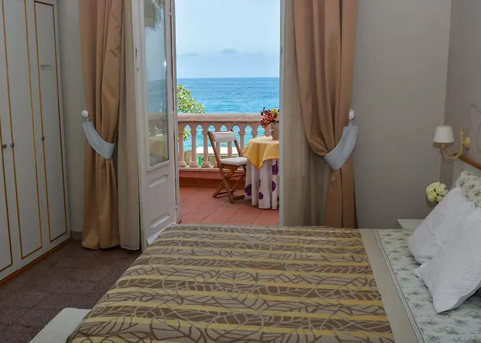 Bed and Breakfast Raineri 4*