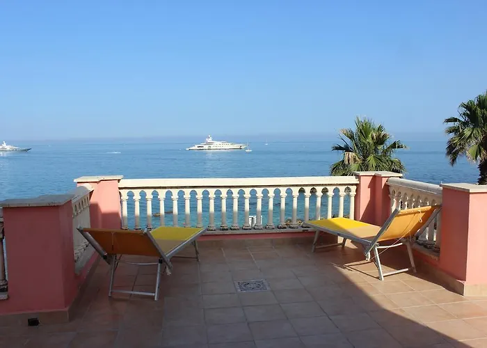 Raineri Giardini Naxos