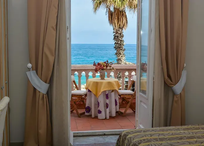 Raineri Giardini Naxos