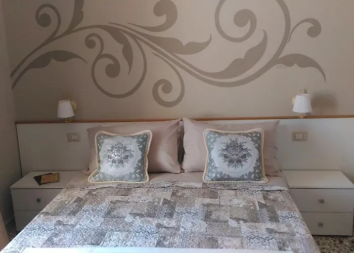 Raineri Giardini Naxos