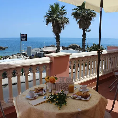 Raineri Bed & Breakfast
