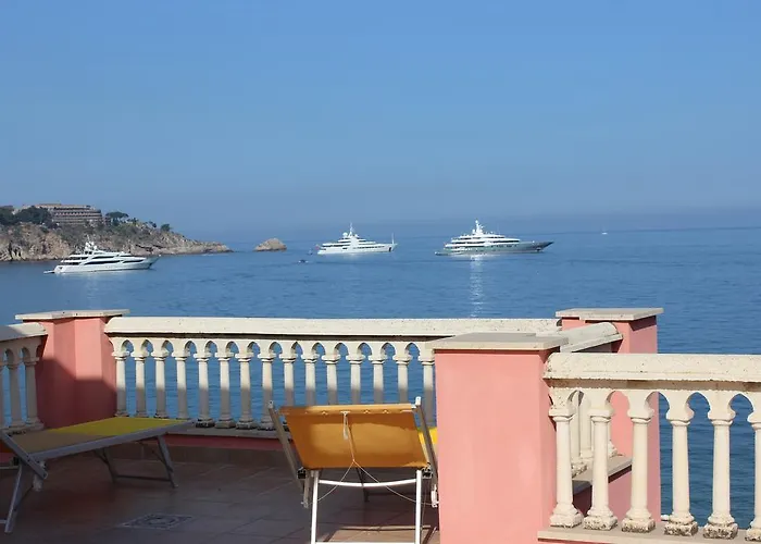 Bed & Breakfast Raineri 4*